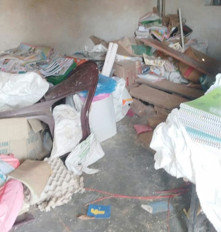 चान्हो में एक साथ तीन स्कूलों में चोरी