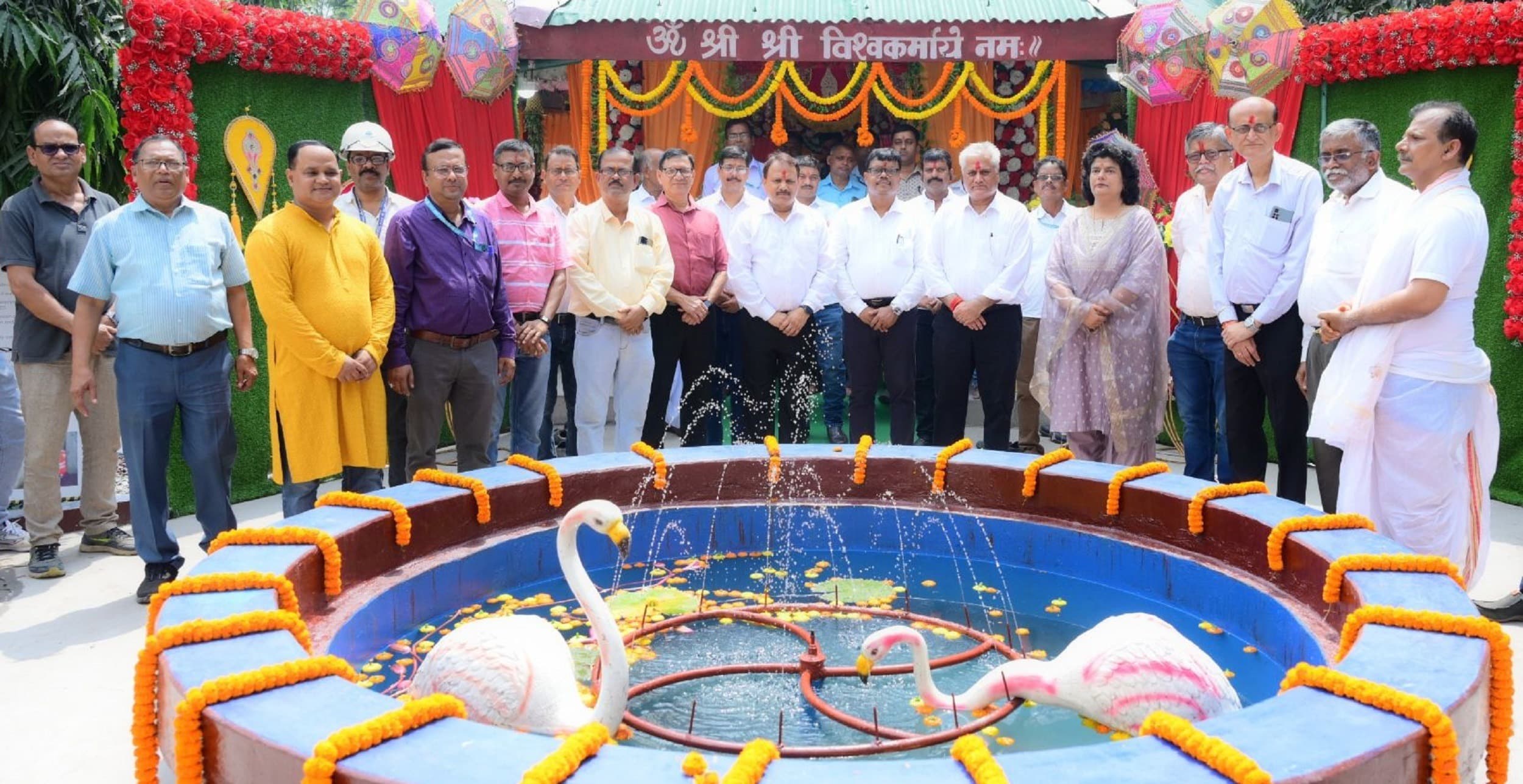 Bokaro News : बोकारो स्टील प्लांट में श्रद्धा के साथ पूजे गये भगवान विश्वकर्मा