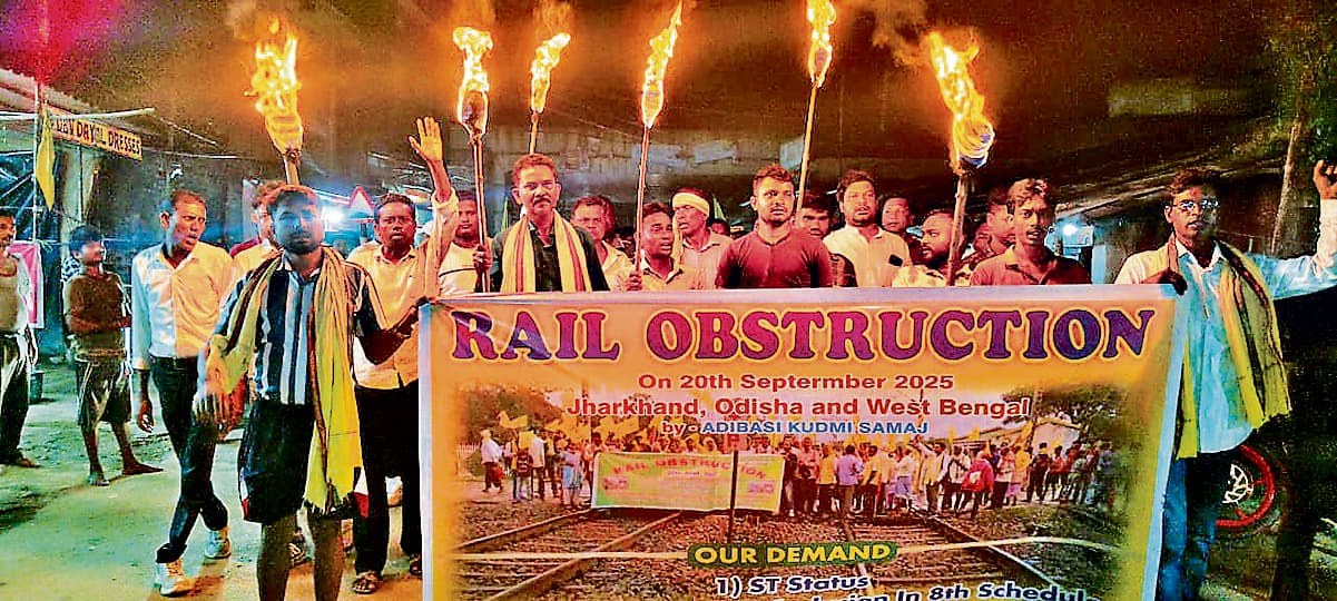 कुड़मी समाज को एसटी की सूची में शामिल करे सरकार