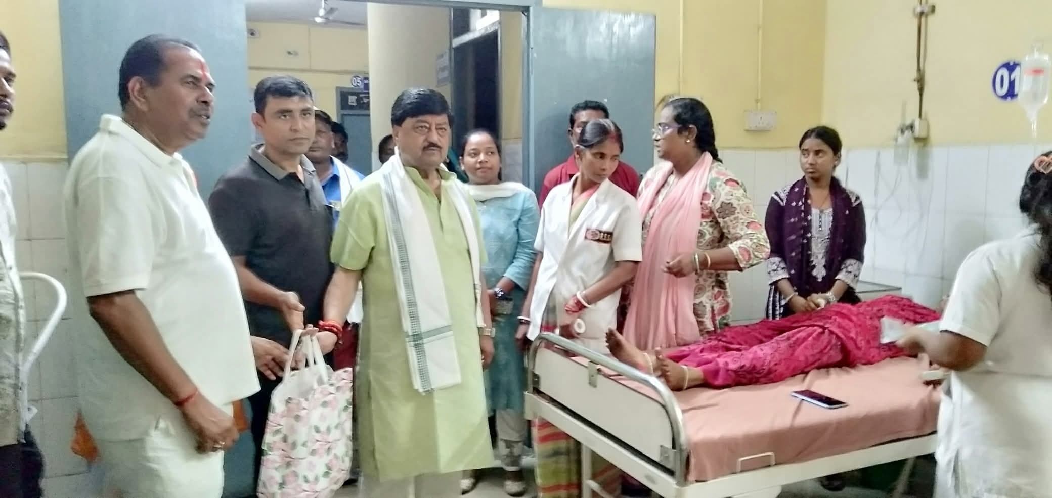 Bokaro News : भाजपाइयों ने मनाया पीएम नरेंद्र मोदी का जन्मदिन