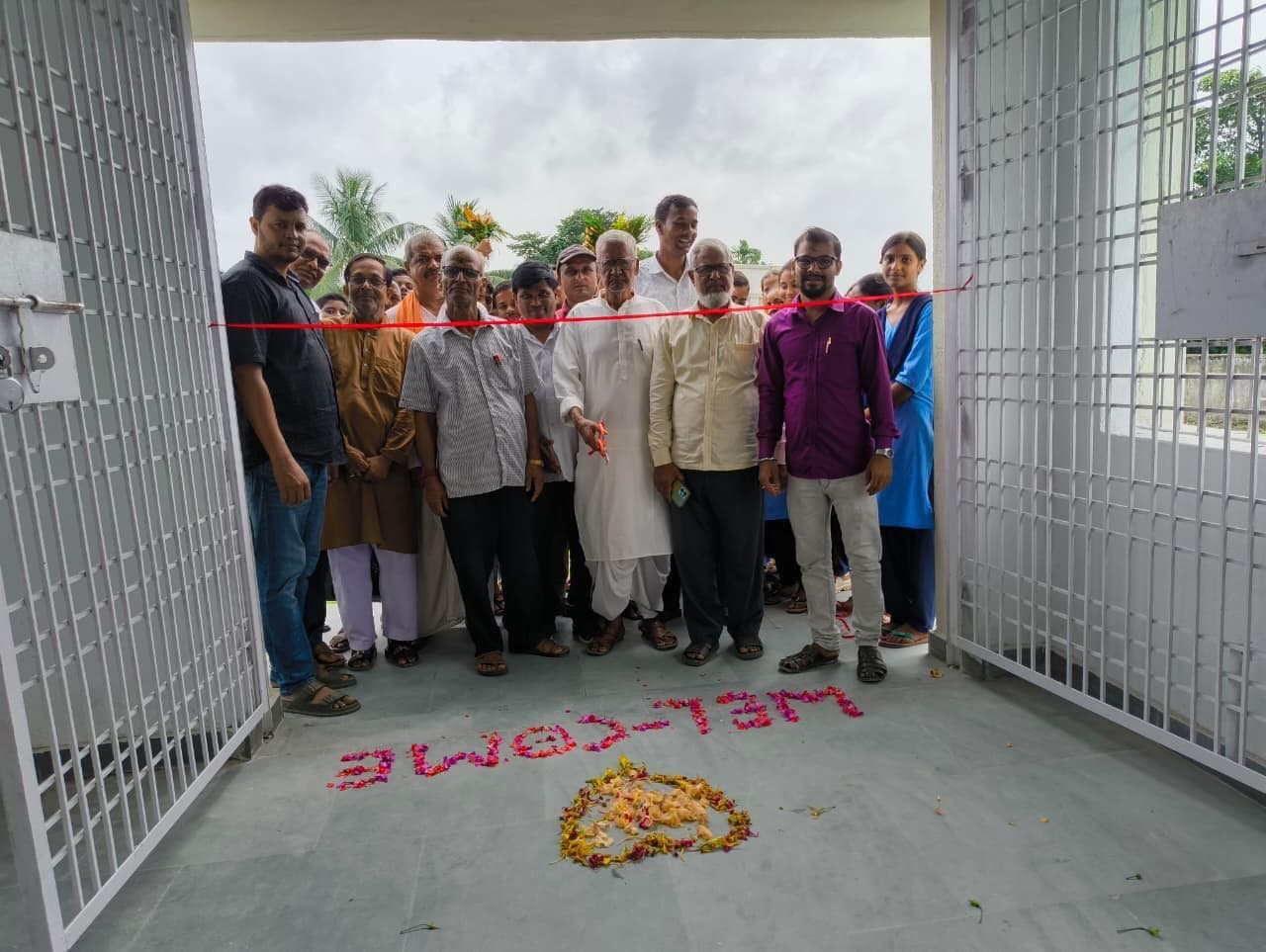 प्लस टू विद्यालय भवन के उद्घाटन से छात्र-छात्राओं में खुशी