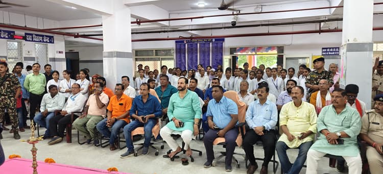 अनुमंडल अस्पताल में  "स्वस्थ नारी, सशक्त परिवार " अभियान की शुरुआत