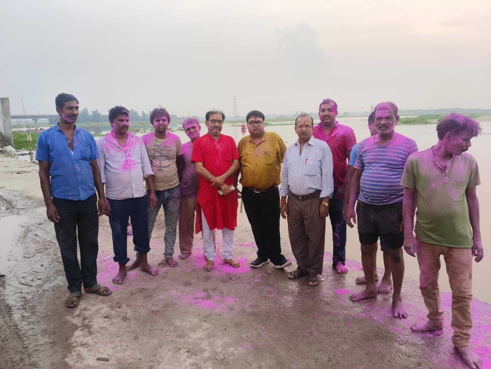 भगवान विश्वकर्मा की प्रतिमा का किया गया विसर्जन