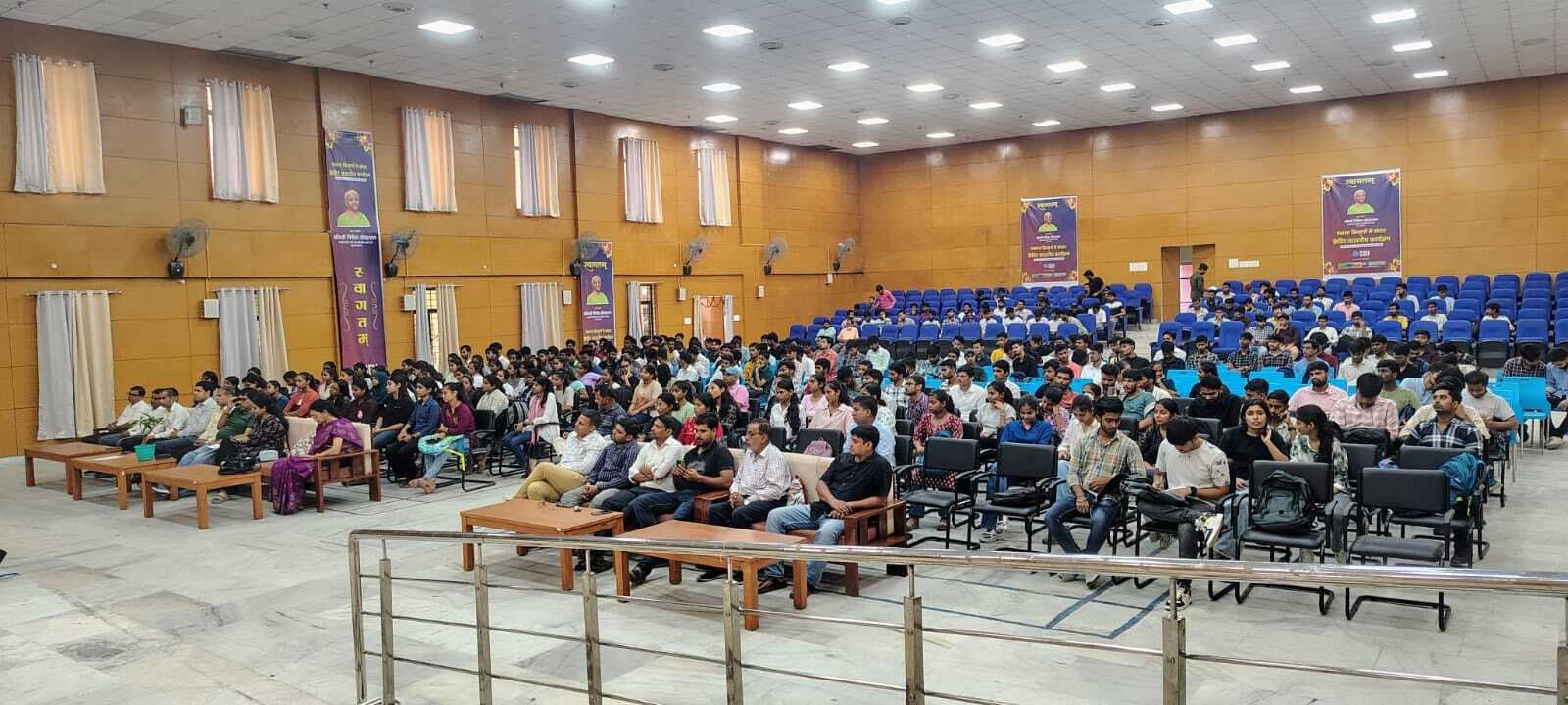 विश्राम की कमी मन को अधिक तनावग्रस्त बनाता है