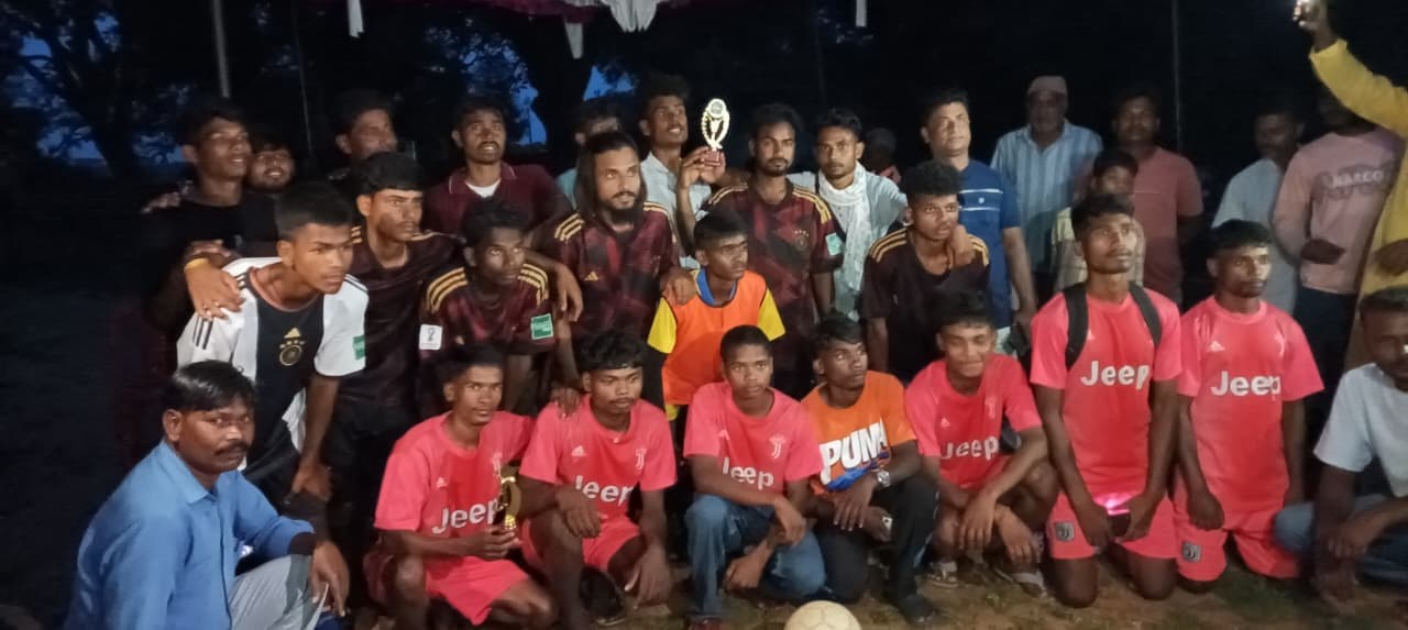 जूनियर ब्रदर तपकारा की टीम 2-0 गोल से बनी विजेता