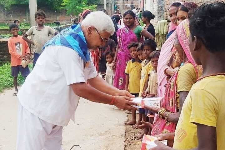 श्रीसत्य साईं सेवा समिति ने किया भोजन वितरण