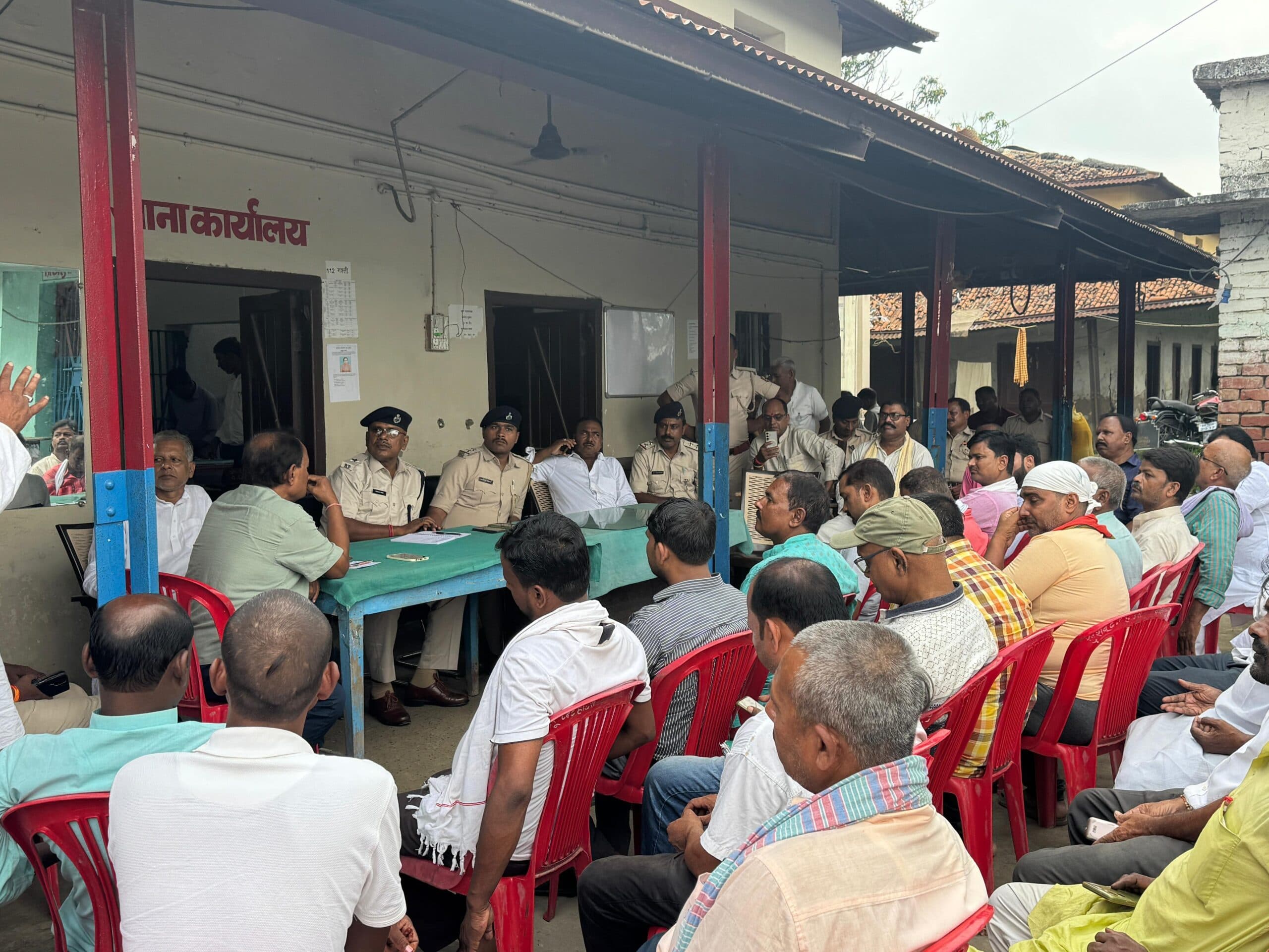 Madhubani News : दुर्गा पूजा पंडाल में सीसीटीवी लगाना जरूरी