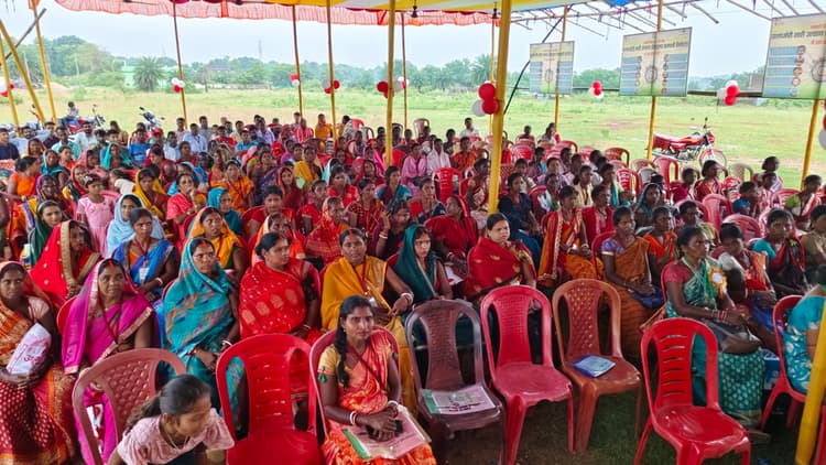 उत्कृष्ट कार्य करनेवाले सदस्यों को प्रशस्ति पत्र देकर किया सम्मानित