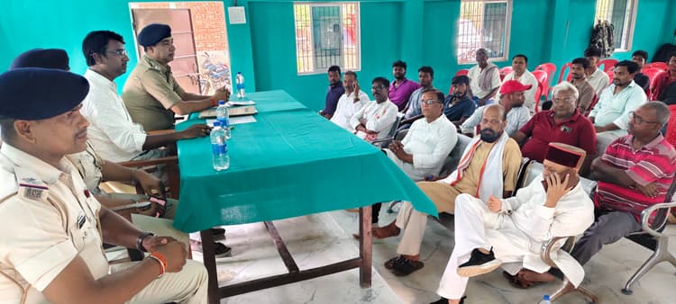 सौहार्दपूर्ण माहौल में मनाएं दर्गा पूजा: सीओ