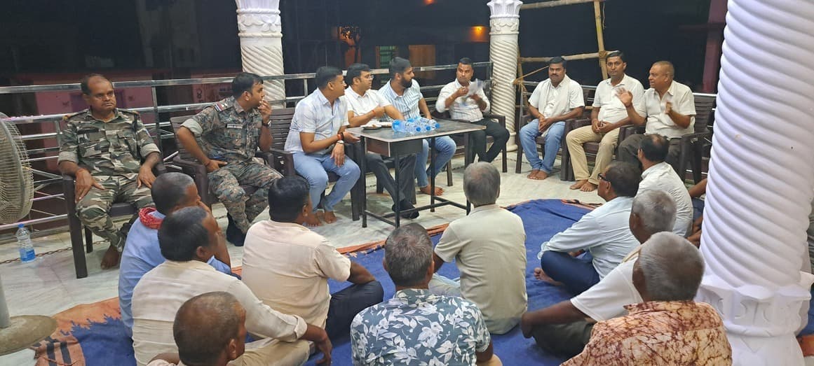 डीजे पर प्रतिबंध और असामाजिक तत्वों पर होगी कड़ी कार्रवाई : एसडीओ