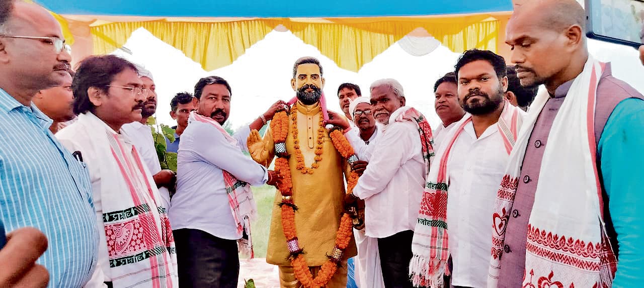 Seraikela Kharsawan News : संस्कृति व अधिकार की रक्षा को एकजुट हों