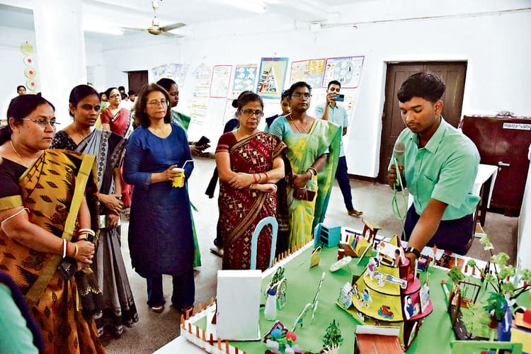 Rourkela News: आरएसपी के ‘स्वस्थ नारी, सशक्त परिवार’ अभियान में किशोर स्वास्थ्य, पोषण और मानसिक कल्याण पर दिया जोर