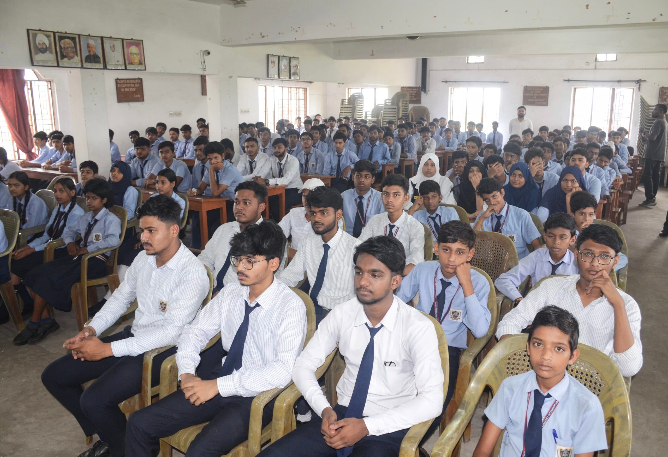 Dhanbad News: जिस विषय में रुचि हो, उसी में करियर बनाना आसान : संजय आनंद