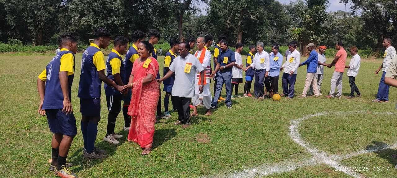 रनिया में फुटबॉल प्रतियोगिता का आयोजन