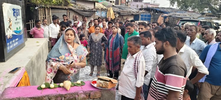 मुख्य पार्षद ने किया कटरा निर्माण का शिलान्यास