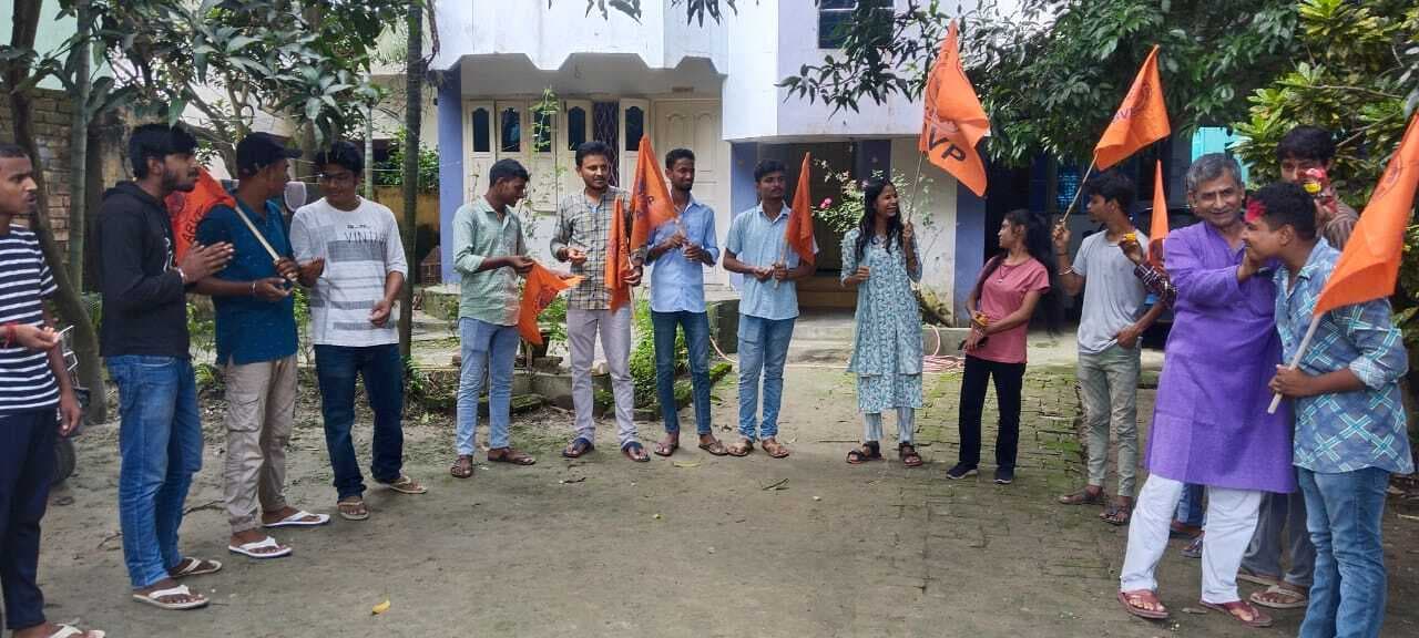 डीयू में जीत पर अभाविप ने मनाया जश्न