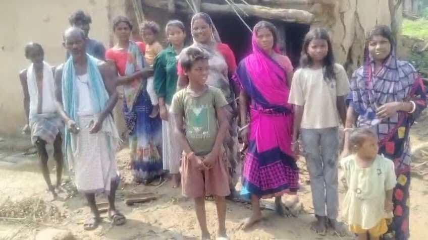 तेज बारिश के कारण कच्चा मकान ध्वस्त, परिवार बेघर