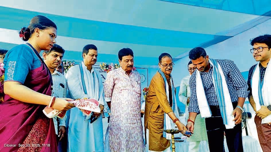 तीन वर्षों में 70 कंपनियों ने एम्प्लॉयमेंट बैंक के 1146 युवाओं को दी नौकरी