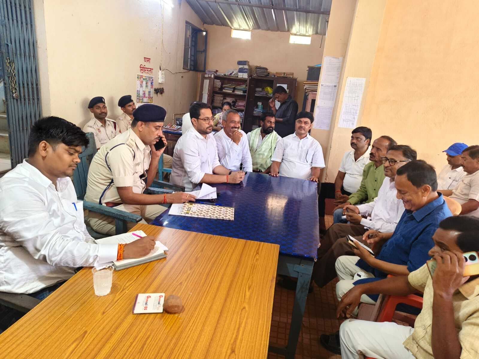 मंदिरों व पूजा-पंडालों में कमेटी करें श्रद्धालुओं की सुविधा की सुदृढ व्यवस्था