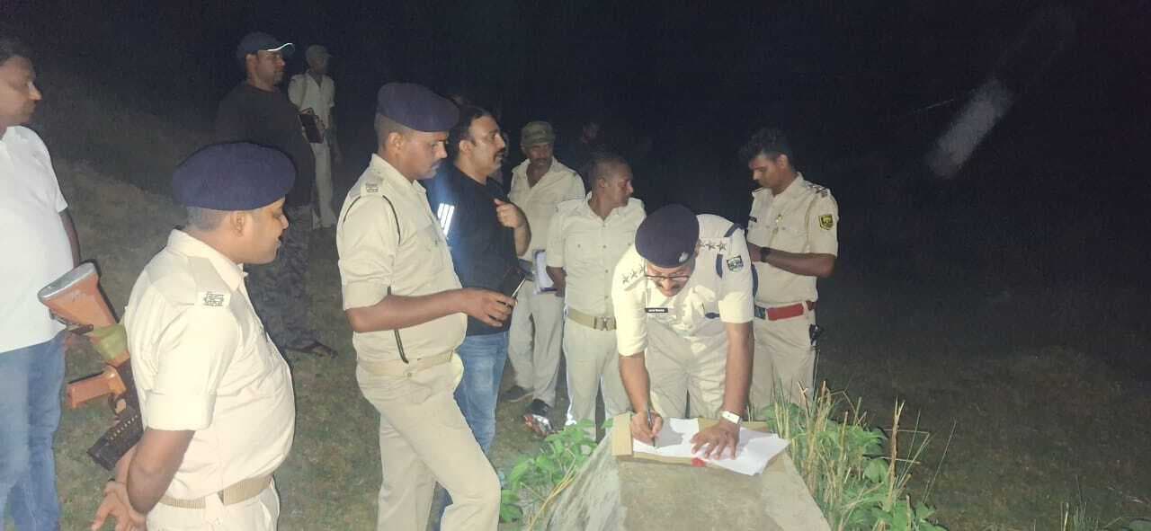 चांदन नदी किनारे अज्ञात किशोरी का मिला शव, हत्या की आशंका