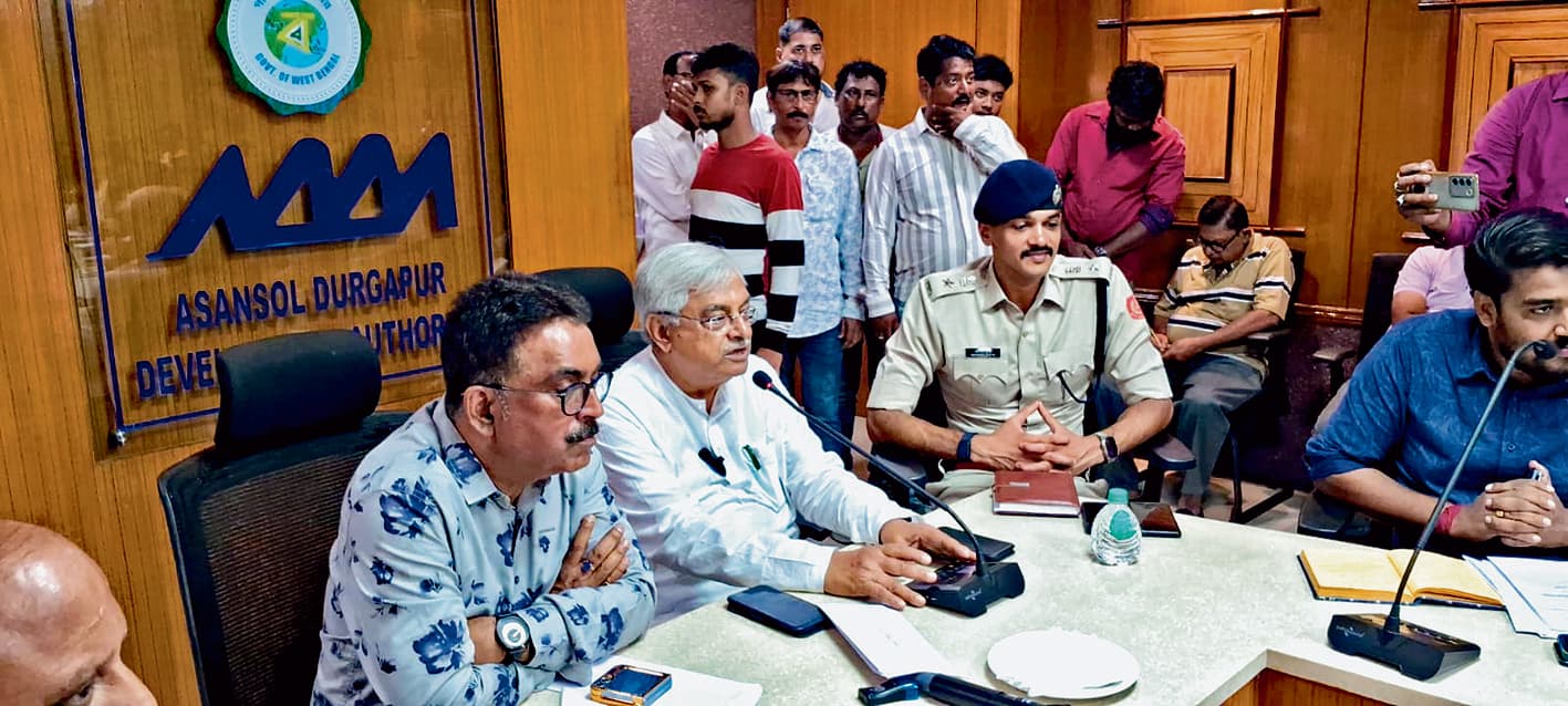 दुर्गापुर में पूजा कार्निवल को लेकर हुई प्रशासनिक बैठक