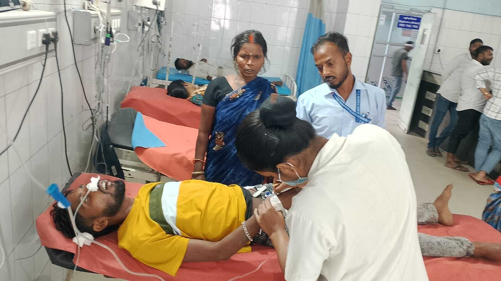 कीटनाशक खाने से युवक की हालत बिगड़ी