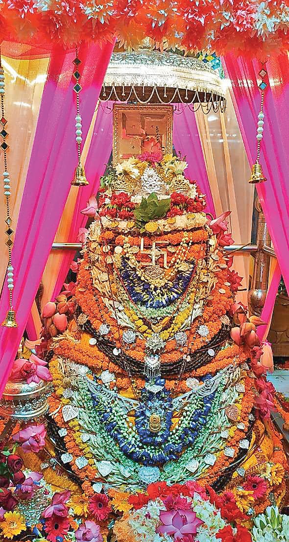 Saran News : नवरात्र में भक्तों से गुलजार रहेगा अंबिका भवानी मंदिर