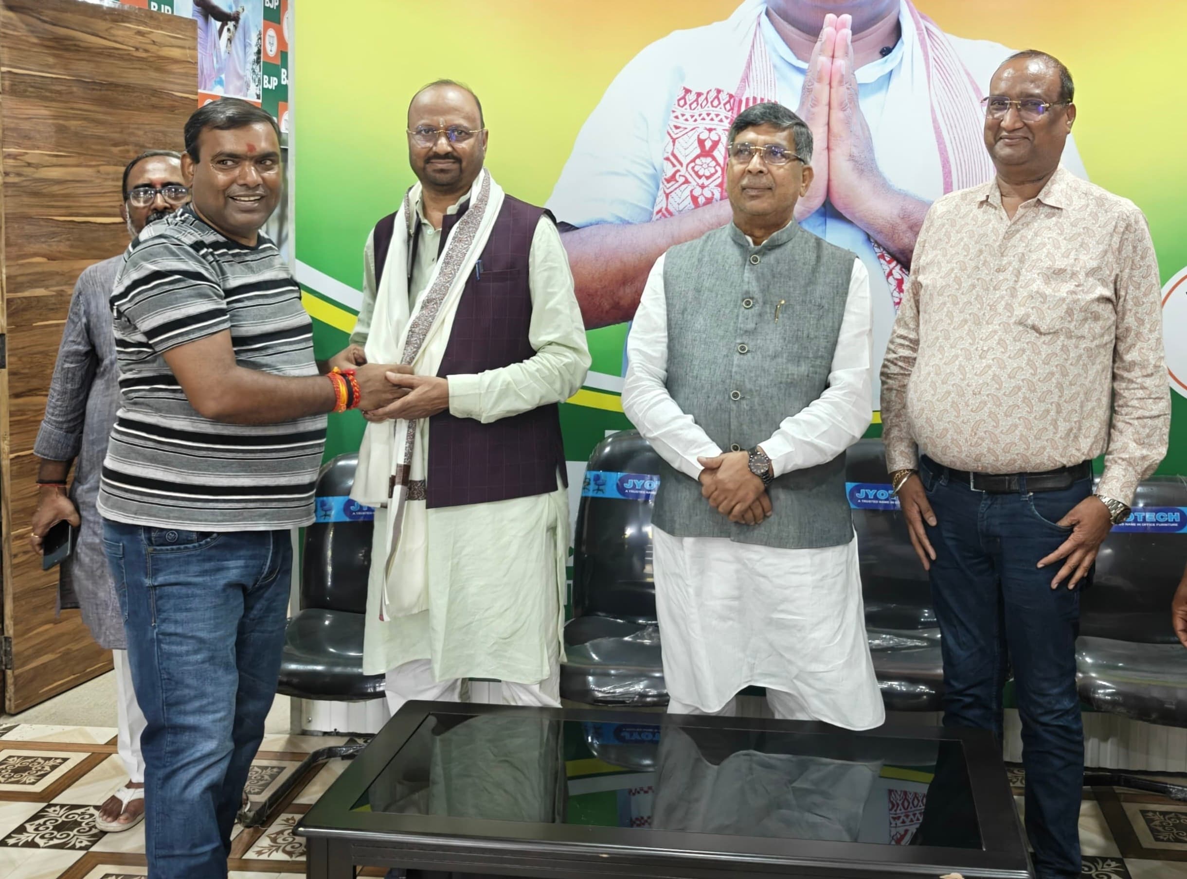 Giridih News :राज्यसभा सदस्य आदित्य साहू का स्वागत