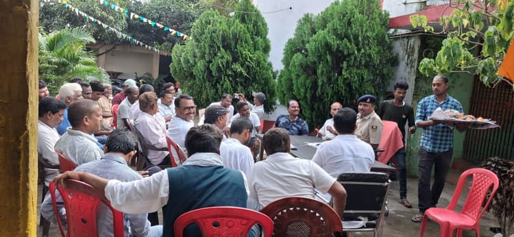 पर्व-त्योहार पर अफवाहों पर नहीं दे ध्यान : थानाध्यक्ष