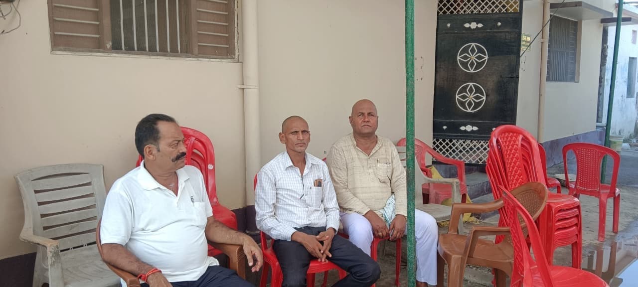 छिनतई मामले में घायल पूर्व पार्षद अनिल गिरि की मौत, परिवार में मचा कोहराम