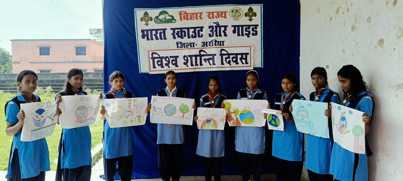 चित्रकला में बच्चों ने लिया बढ़चढ़ कर भाग