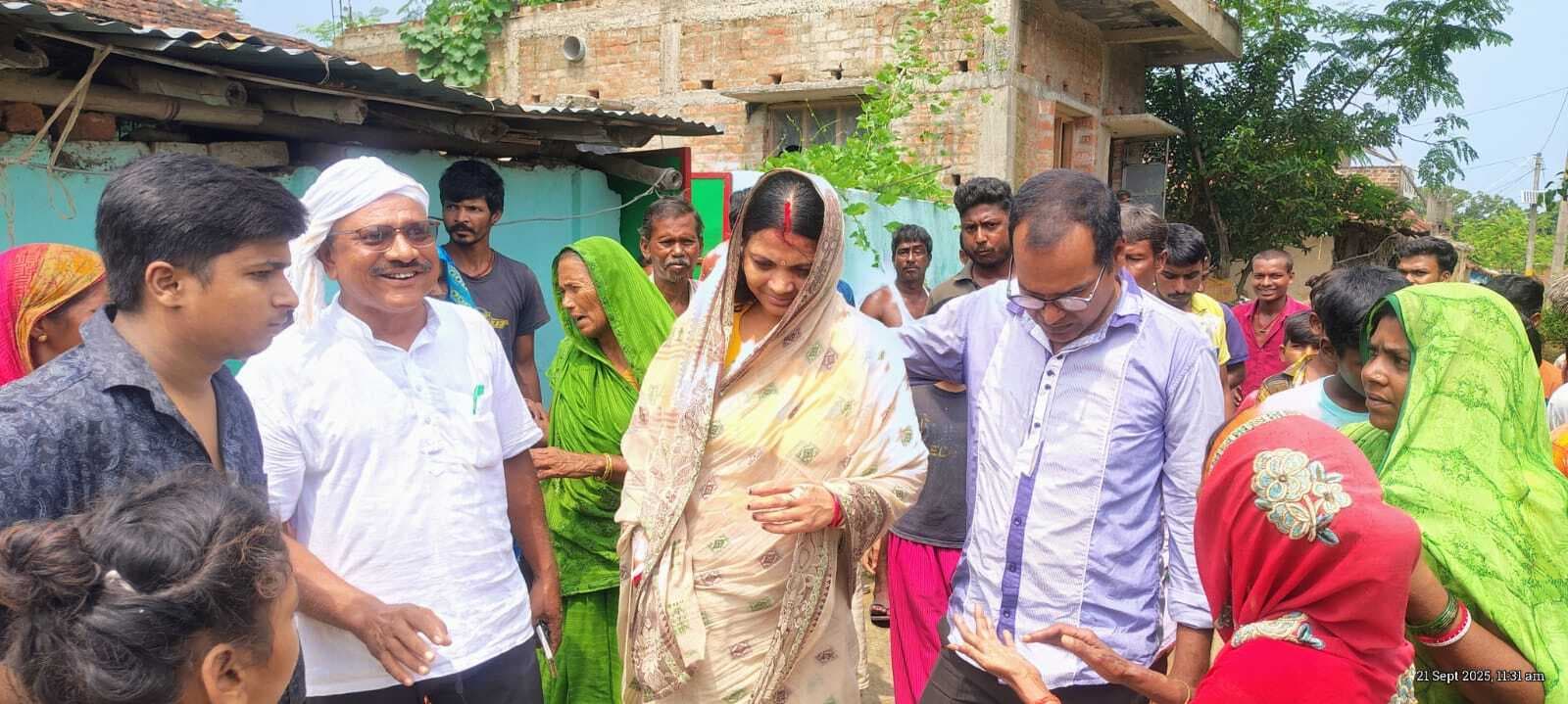 सोशल मीडिया की पहल पर अपने परिवार से मिली मुंगेर की भटकी महिला