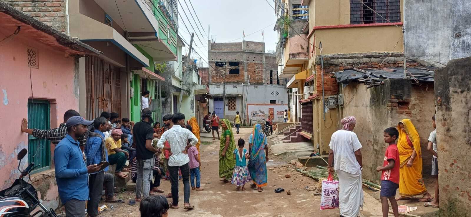 ट्रेन से गिरकर जख्मी बुजुर्ग की हुई मौत, परिजनों में मातम