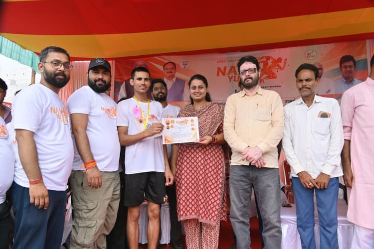 हजारों युवाओं ने लिया नशामुक्त भारत का संकल्प