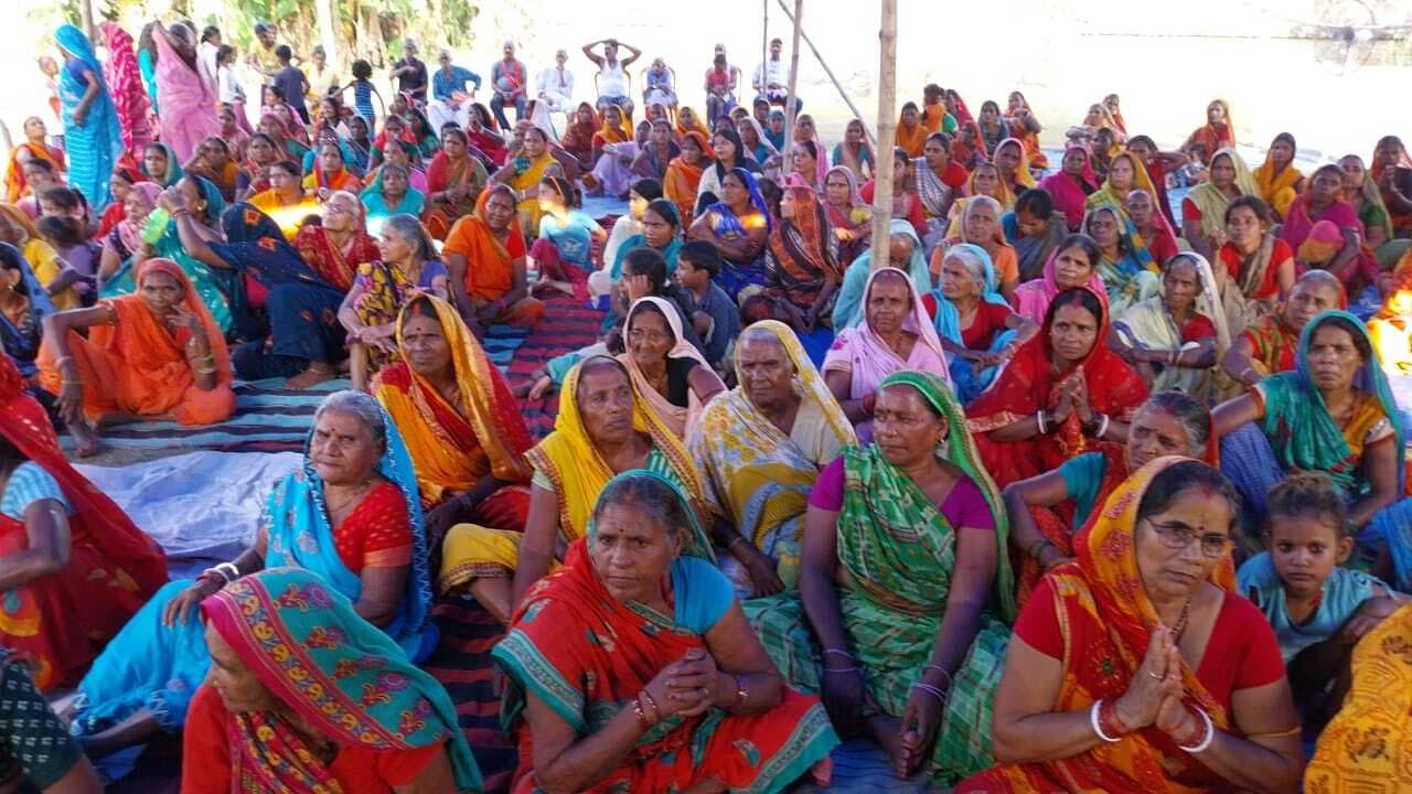 महादेव को अपना गुरु मानते हैं तो, जीवन में श्रद्धा, भक्ति और सेवा’ को अपनायें