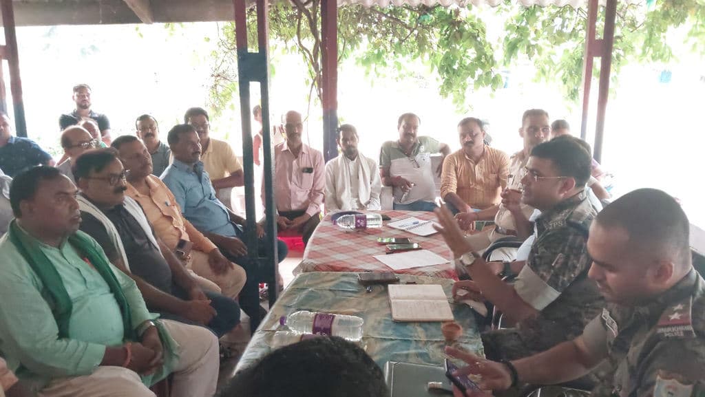 सुरक्षा व्यवस्था, पंडाल प्रबंधन व जुलूस नियंत्रण को लेकर दिये गये निर्देश