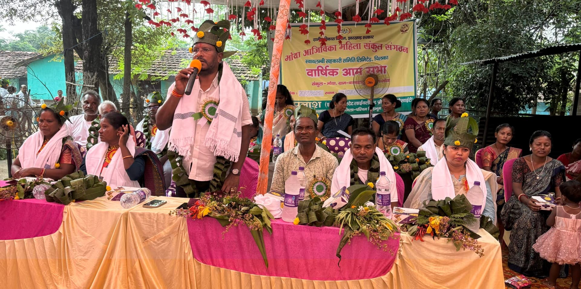 Seraikela Kharsawan News :जेएसएलपीएस से आत्मनिर्भर बन रहीं महिलाएं