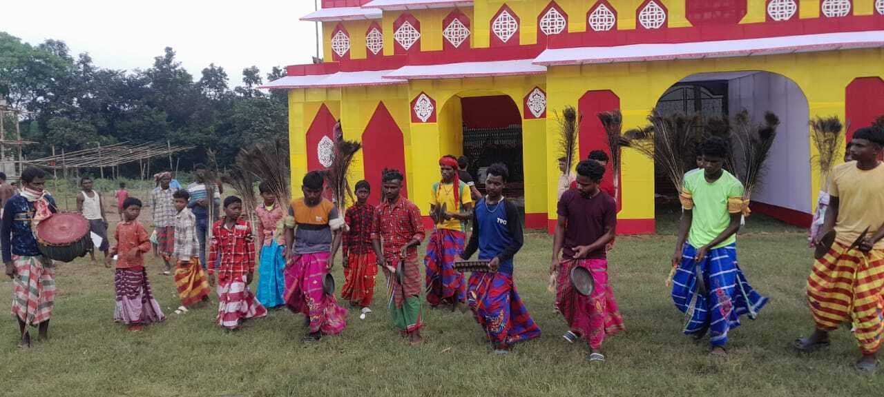 Seraikela Kharsawan News : दसई नृत्य से मां दुर्गा का आह्वान