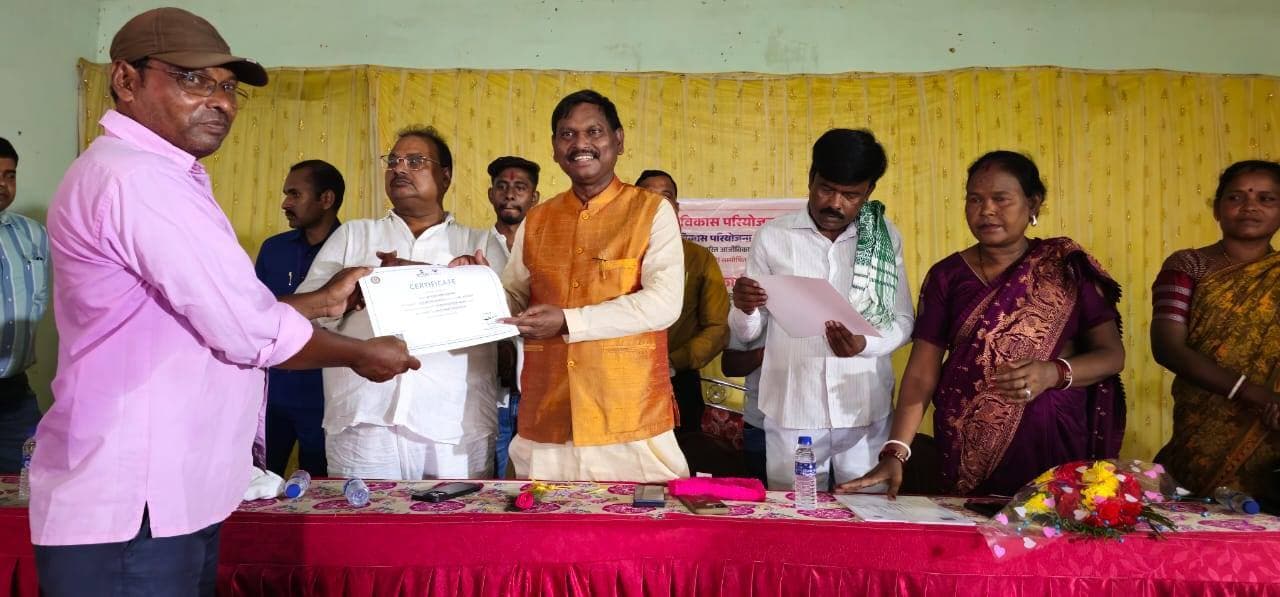 Seraikela Kharsawan News : आधुनिक तकनीक से सशक्त होंगे किसान, खुलेगी विकास की राह : अर्जुन