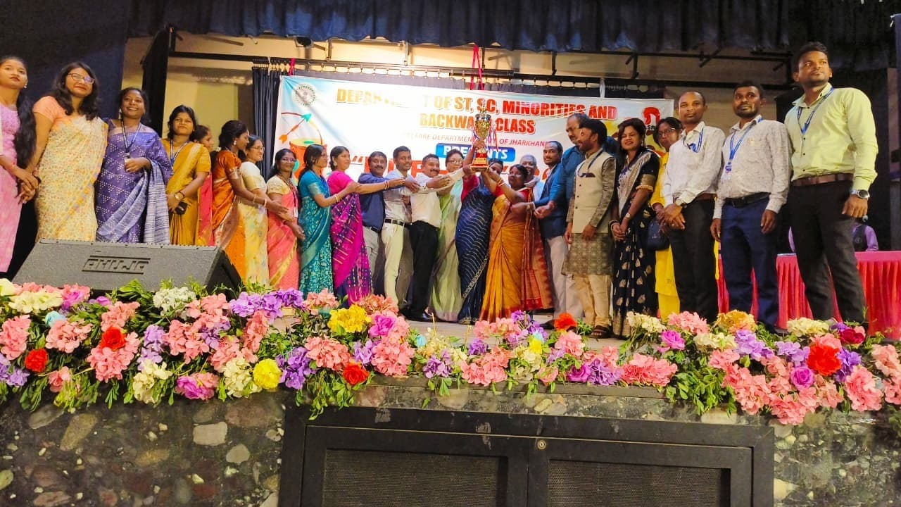 Chaibasa News : खूंटपानी को ओवरऑल चैंपियन का खिताब