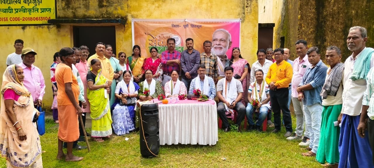 East Singhbhum News : चिकित्सा शिविर में 150 मरीजों की हुई जांच