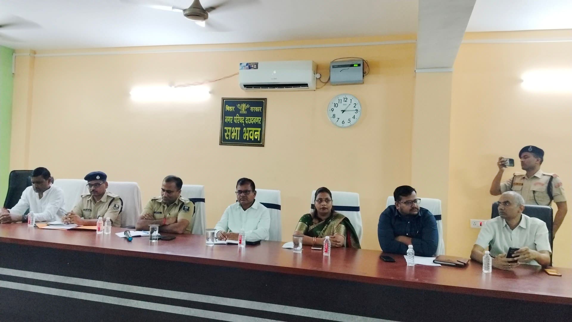 साफ-सफाई व लाइटिंग की हो विशेष व्यवस्था : डीएम