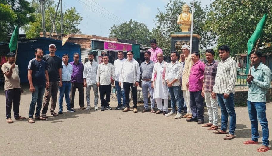 रैविमो ने मांगों को लेकर बचरा में की नारेबाजी