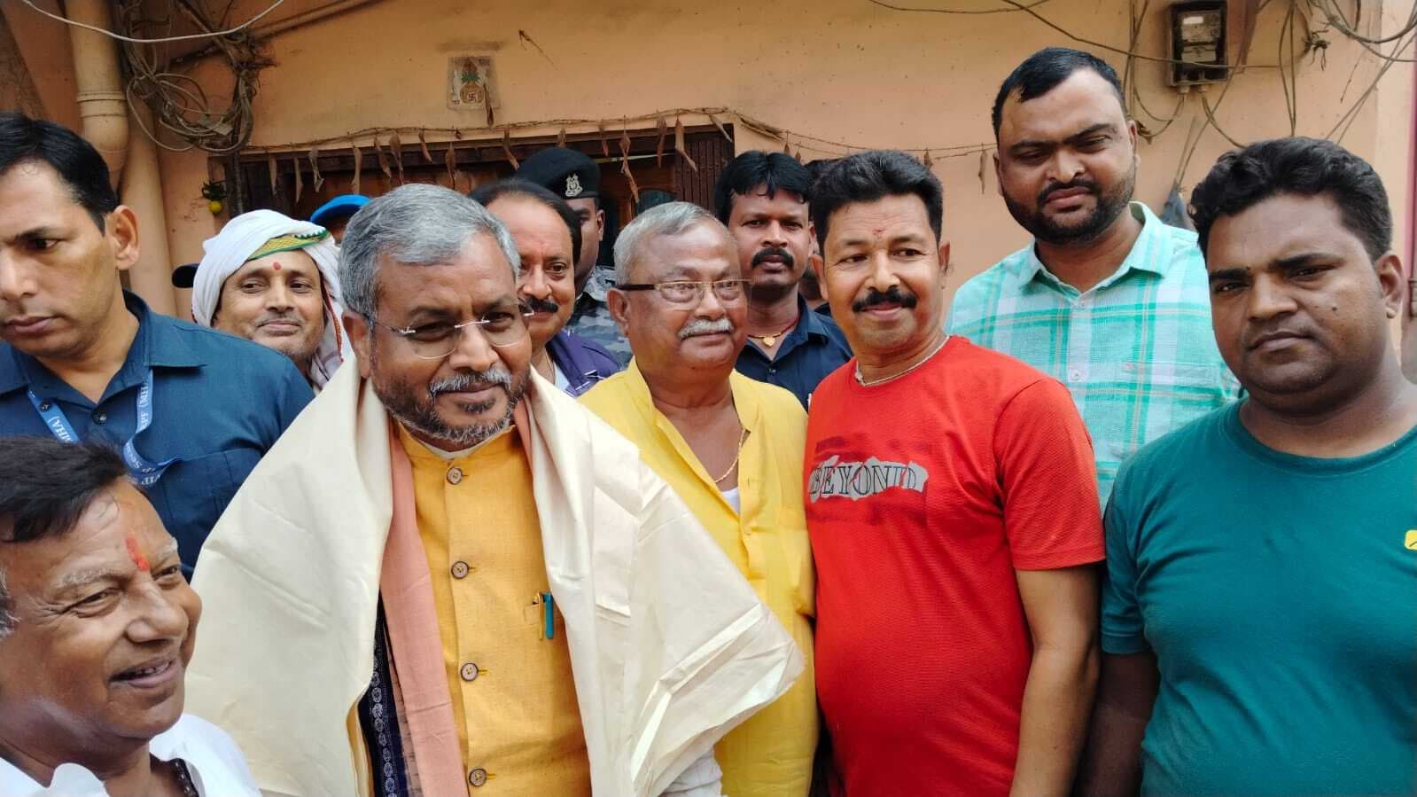 झारखंड सरकार पत्थर, बालू व कोयला चोरी करवा रही : बाबूलाल मरांडी