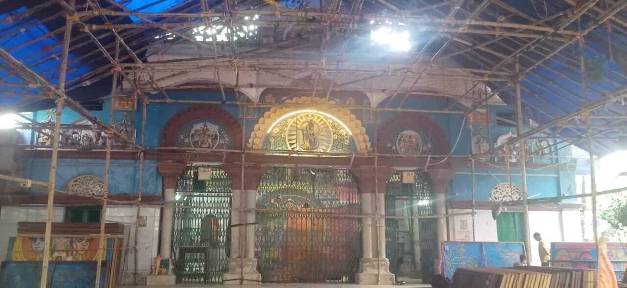 Chaibasa News : नवरात्र : पंडालों में पूजा और गरबा की धूम