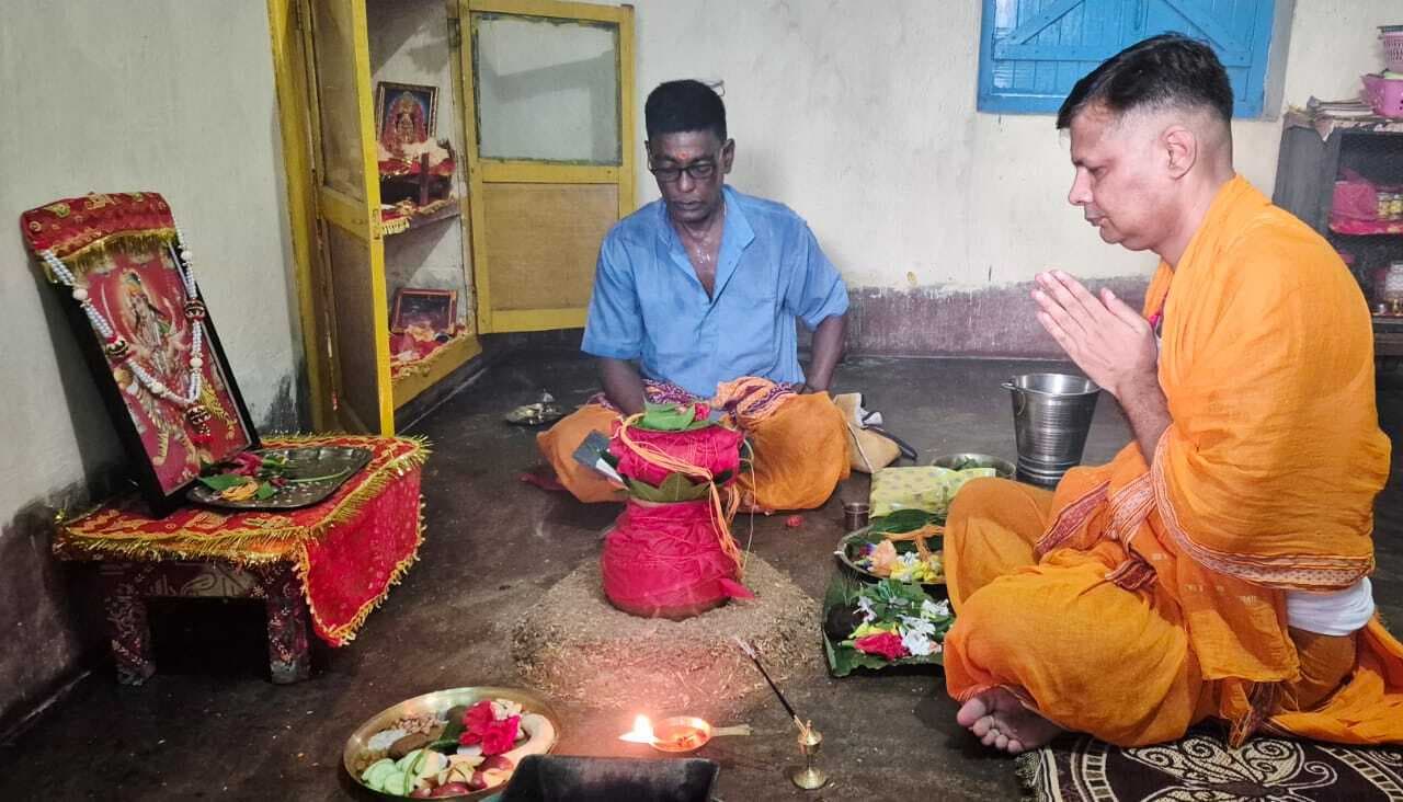 शिक्षकों की खुशहाली के लिए प्रदेश अध्यक्ष ने रखा नवरात्र का उपवास