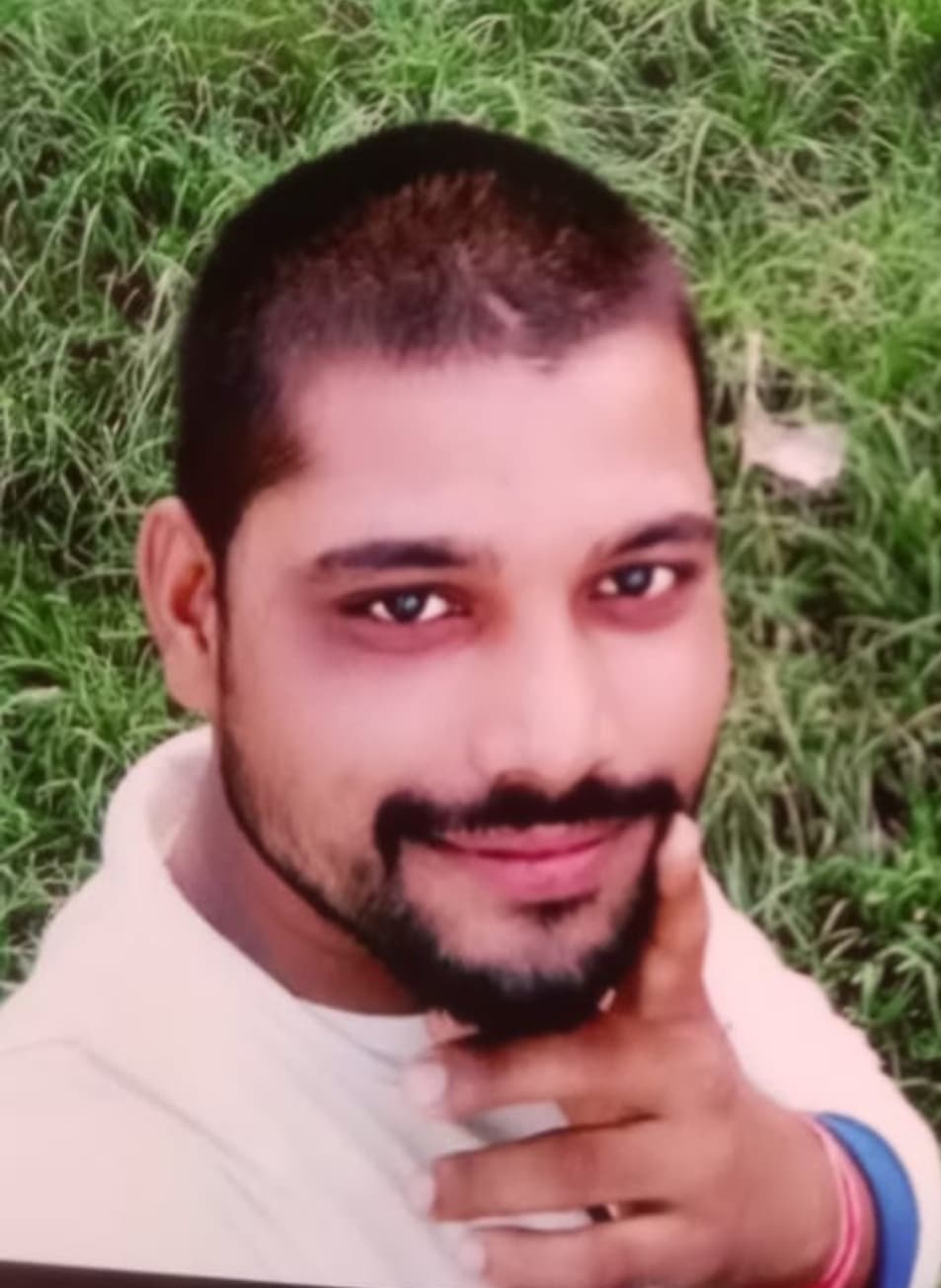 ट्रक ने बाइक सवार दो युवकों को रौंदा, एक की मौत, एक घायल