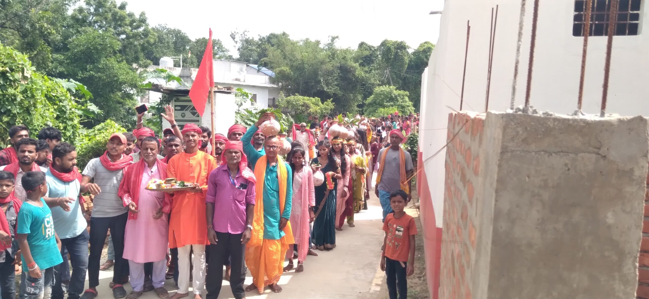 Madhubani News : मधवापुर, दुर्गापट्टी, तरैया में कलश स्थापित कर शुरू की दुर्गापूजा