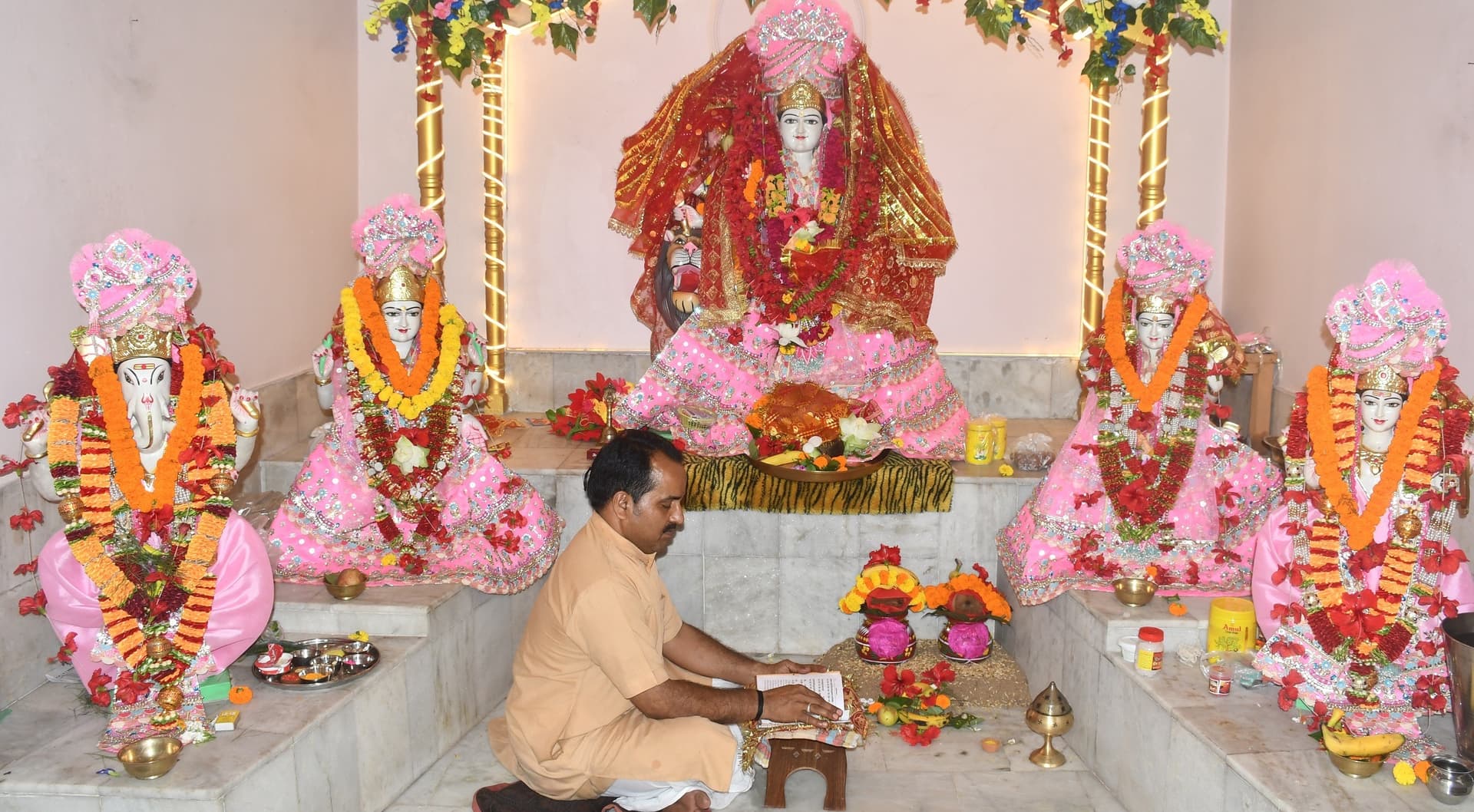 Bokaro News : ले के पूजा की थाली ज्योत मन की जगा ली...