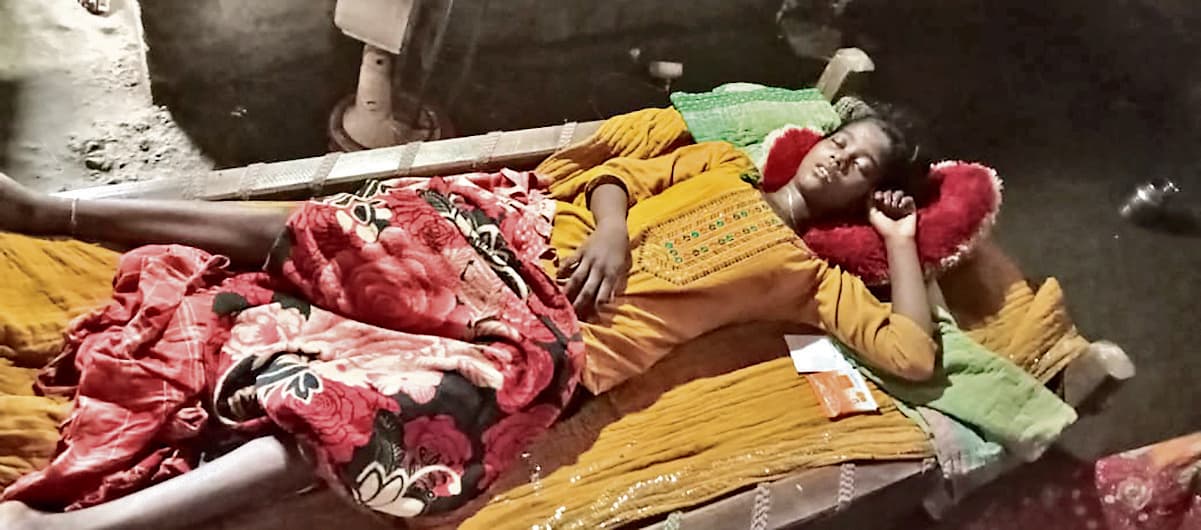 East Singbhum News : पटमदा के धूसरा सबर टोला में फैला डायरिया, डेढ़ दर्जन लोग बीमार